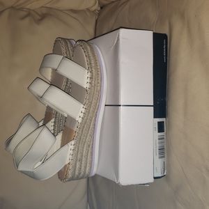 NWT Dolce Vita Lury Espadrille Wedges Size 10. Color Cream